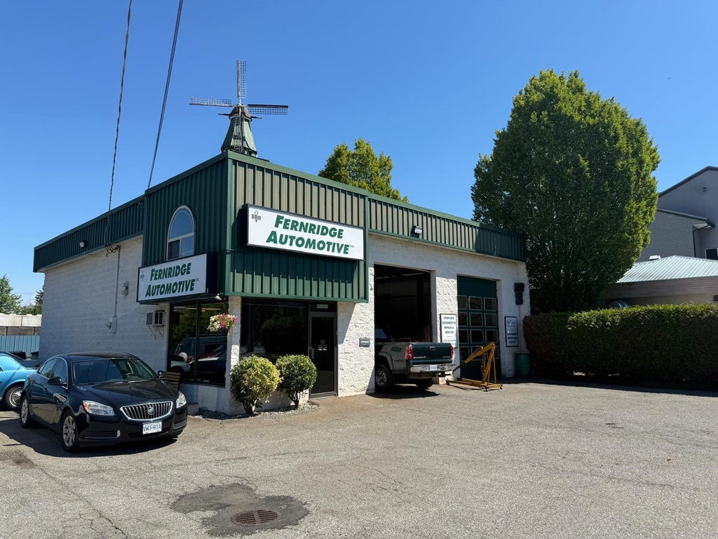 Photo of 22339 48 Avenue, Langley, BC V3A 3N4 (MLS # C8079533)