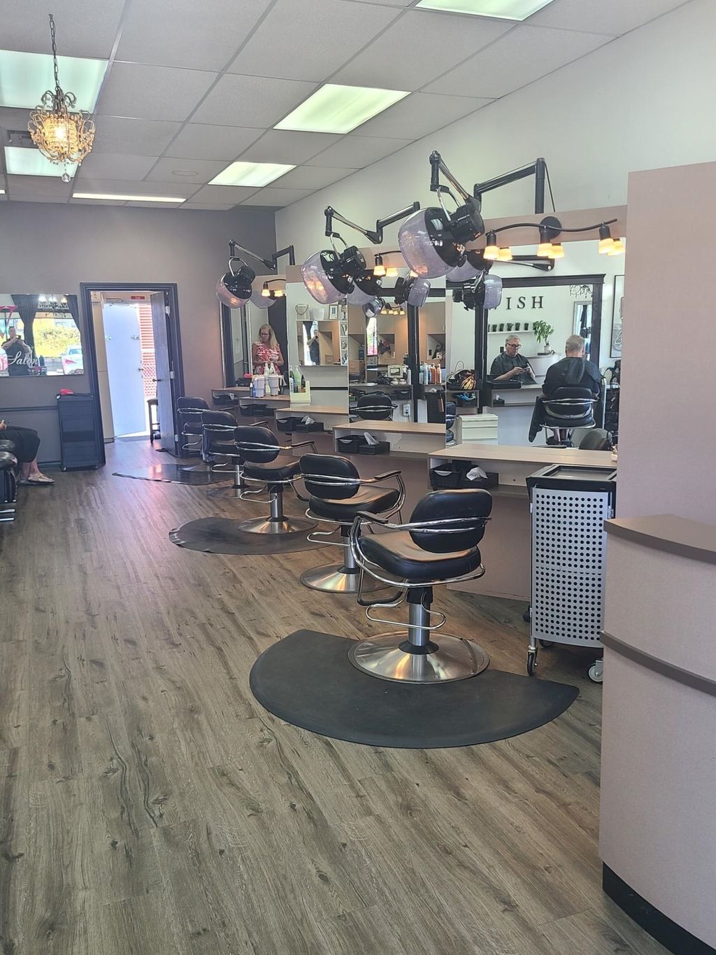 Photo of 2336 King George Boulevard, Surrey, BC V4A 5A5 (MLS # C8076803)