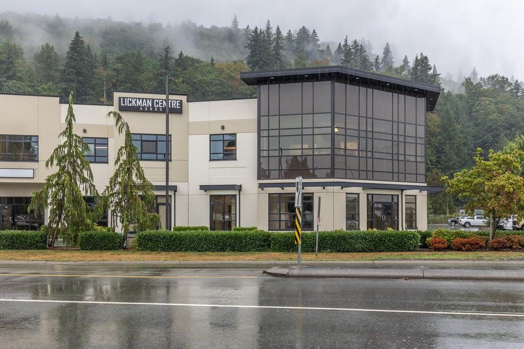 Photo of 43995 Progress Way #105, Chilliwack, BC V2R 0E6 (MLS # C8081936)