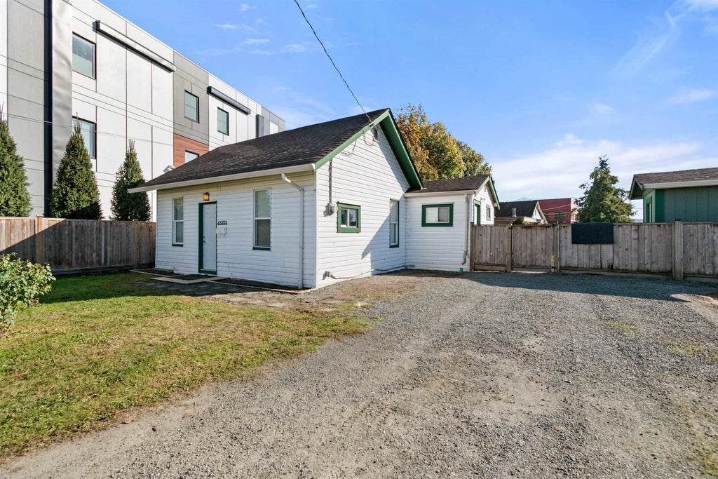 Photo of 45874 Trethewey Avenue, Chilliwack, BC V2P 1K5 (MLS # C8082683)
