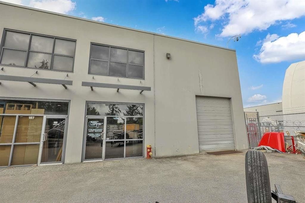 Photo of 20220 113b Avenue #108, Maple Ridge, BC V2X 0Y9 (MLS # C8077687)