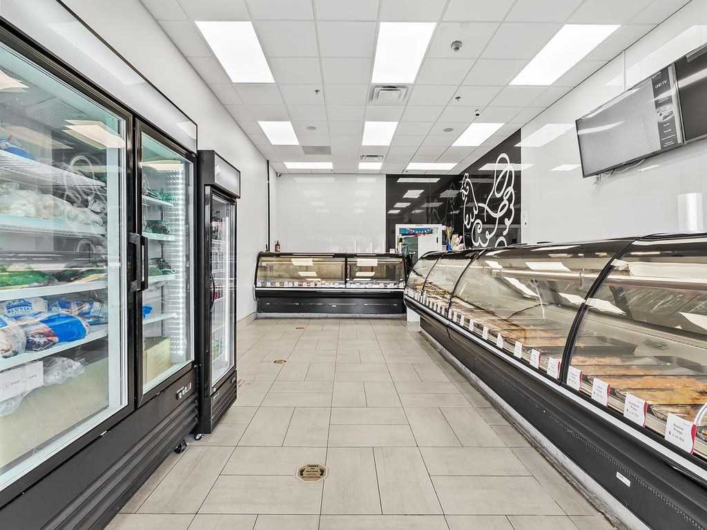 Photo of 2777 Gladwin Road #113, Abbotsford, BC V2T 3S3 (MLS # C8078975)