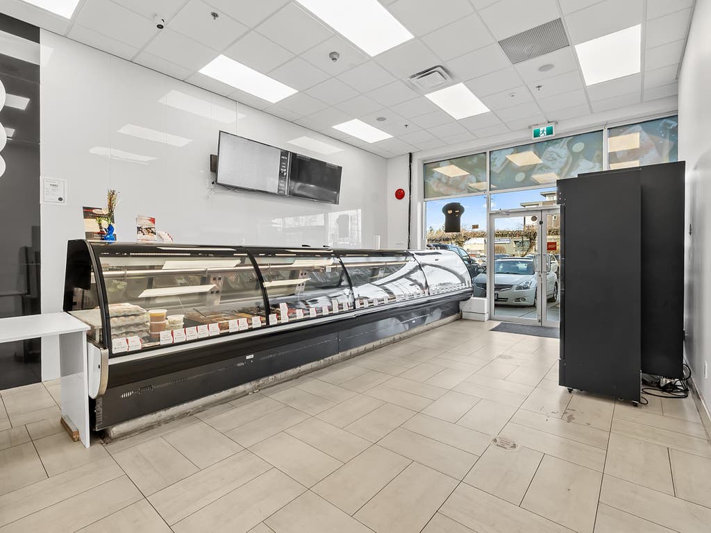 Photo of 2777 Gladwin Road #113, Abbotsford, BC V2T 3S3 (MLS # C8078975)