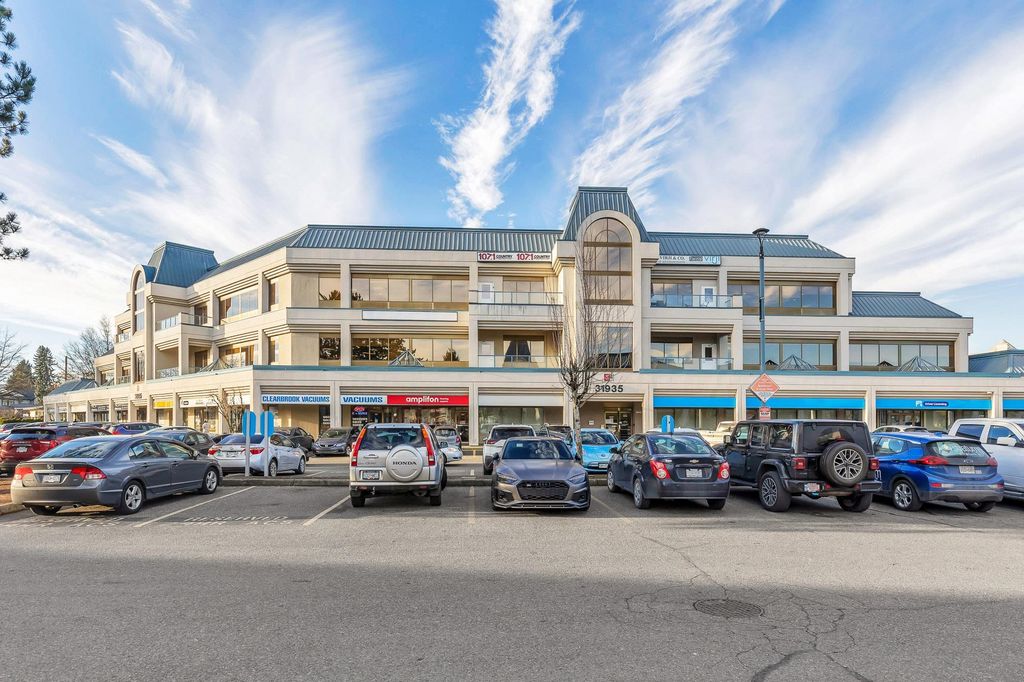 Photo of 31935 South Fraser Way #220, Abbotsford, BC V2T 5N7 (MLS # C8078080)