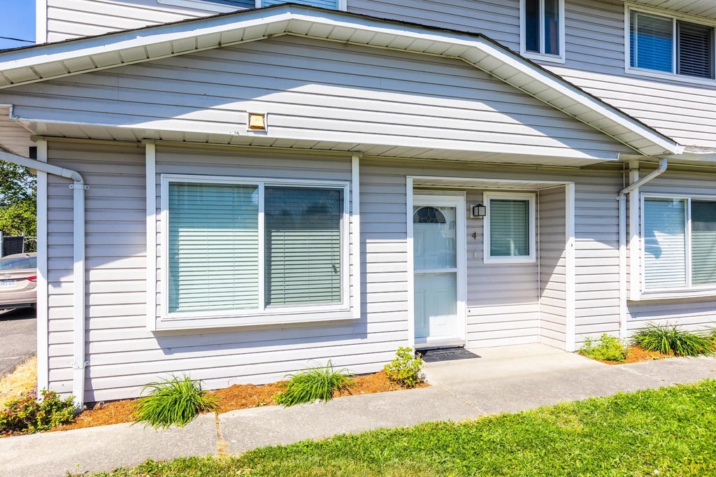Photo of 9145 Charles Street #1,2,3,4, Chilliwack, BC V2P 7Y6 (MLS # C8080330)