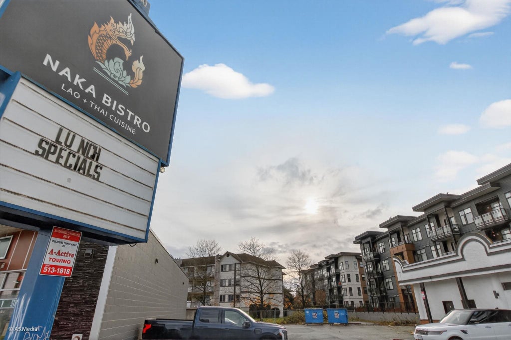 Photo of 20080 Fraser Highway, Langley, BC V3A 4E5 (MLS # C8081811)
