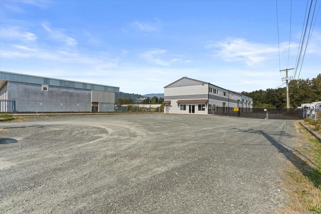 Photo of 44755 Yale Road, Chilliwack, BC V2R 4H3 (MLS # C8076753)