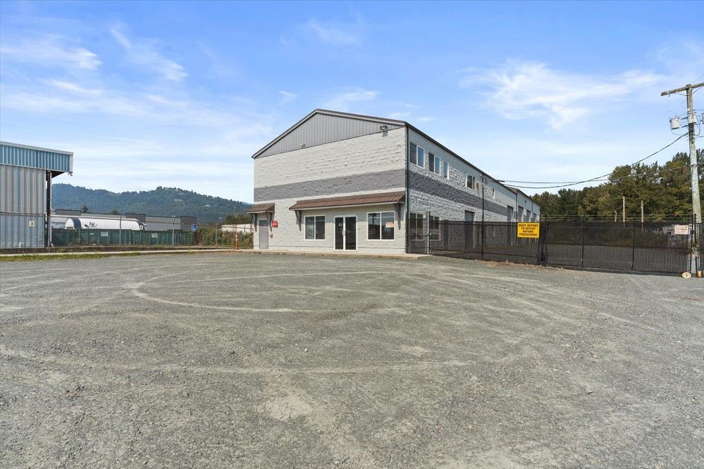 Photo of 44755 Yale Road, Chilliwack, BC V2R 4H3 (MLS # C8076753)