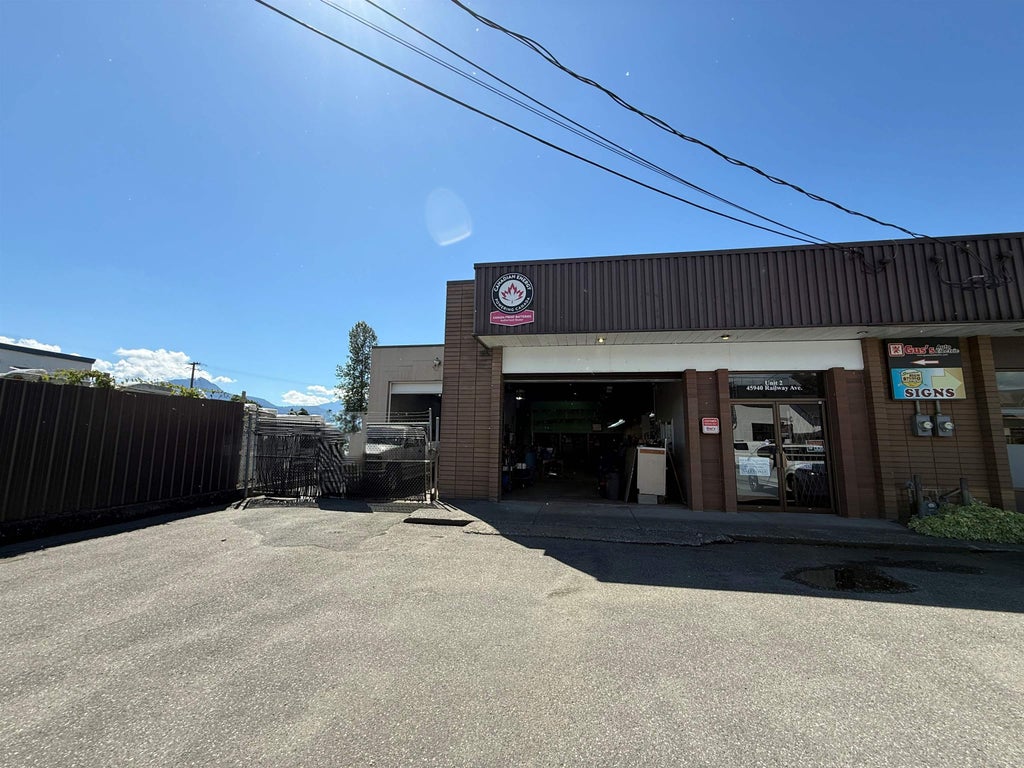 Photo of 45940 Railway Avenue #2, Chilliwack, BC V2P 1L3 (MLS # C8082037)