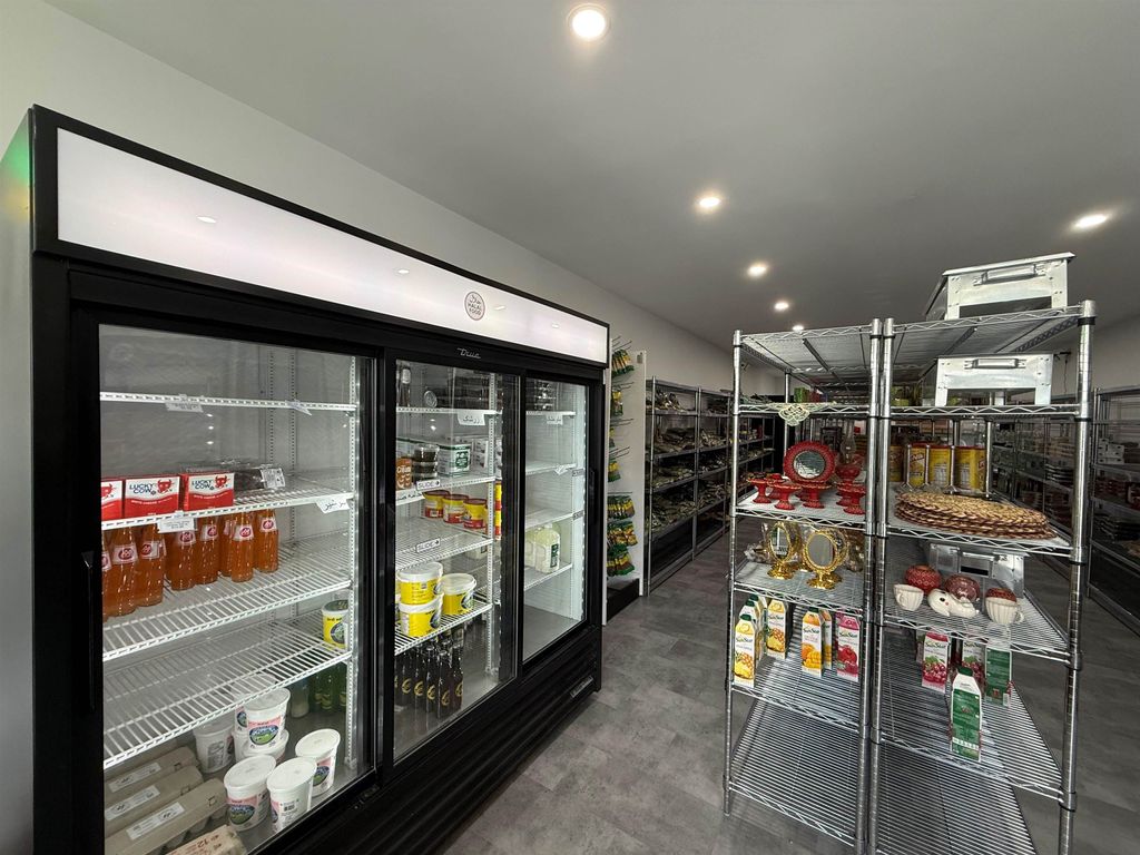 Photo of 9236 Main Street, Chilliwack, BC V2P 4M7 (MLS # C8077014)