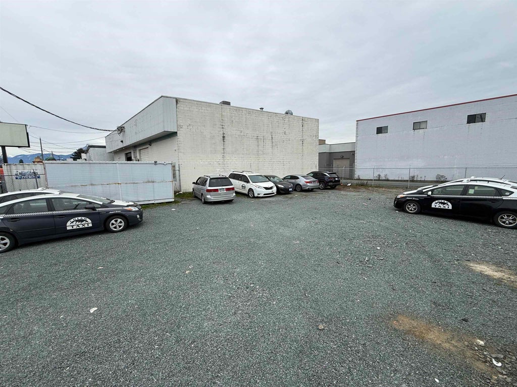 Photo of 45822 Alexander Avenue, Chilliwack, BC V2P 1L5 (MLS # C8081758)