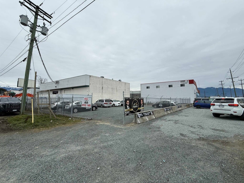 Photo of 45822 Alexander Avenue, Chilliwack, BC V2P 1L5 (MLS # C8081758)