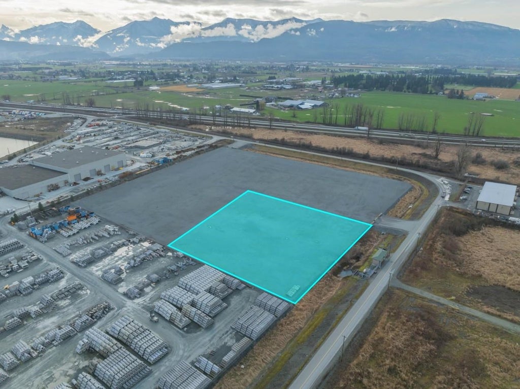 Photo of 7652 Cannor Road, Chilliwack, BC V2R 0B6 (MLS # C8081771)