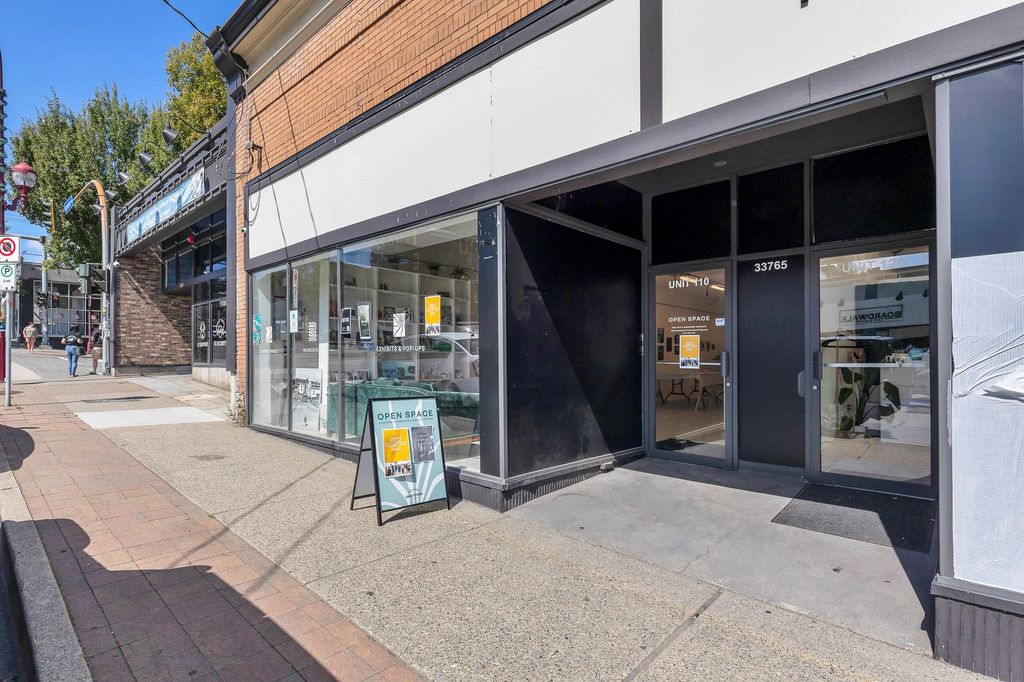 Photo of 33765 Essendene Avenue #110, Abbotsford, BC V2S 2H1 (MLS # C8077982)