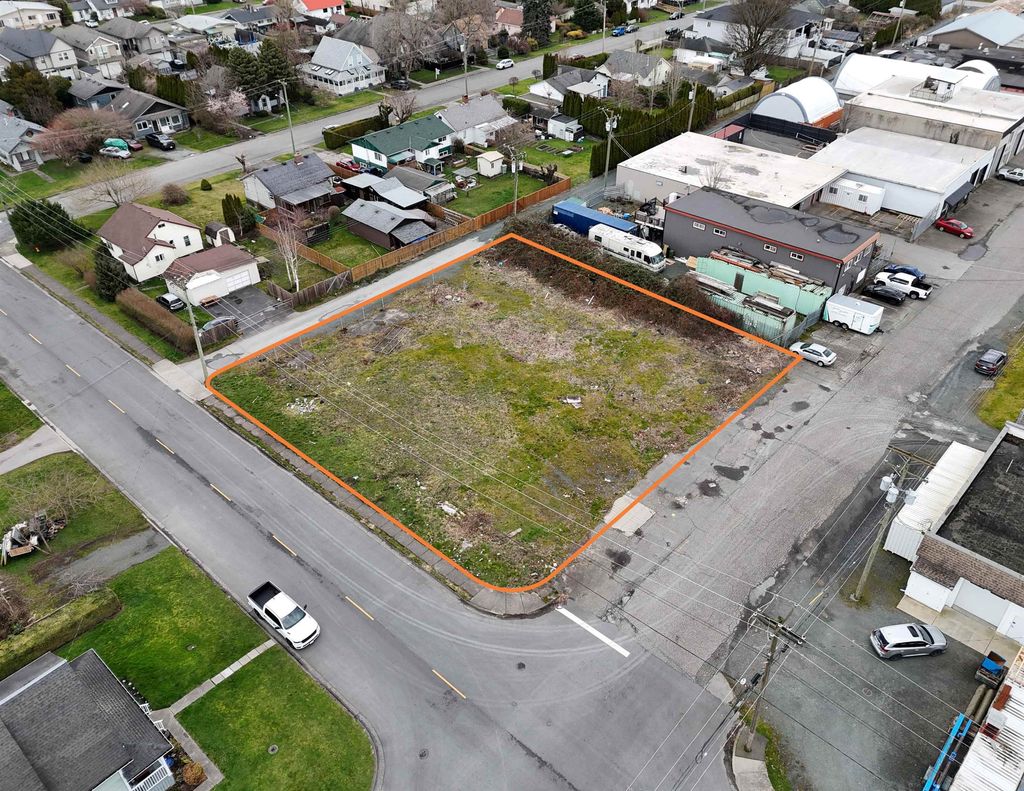 Photo of 46115 Fourth Avenue, Chilliwack, BC V2P 1N3 (MLS # C8076747)