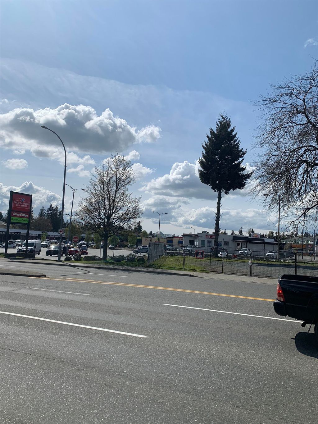 Photo of 31992 South Fraser Way, Abbotsford, BC V2T 1V6 (MLS # C8078037)