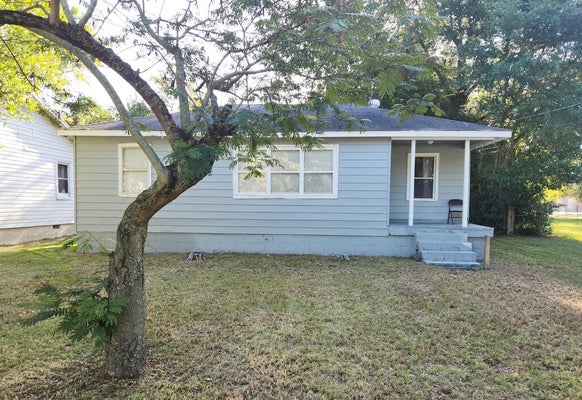 230 FROST ST, ALBANY, GA 31705 - Image c37ecef78f934e1308e1bfce191c64c4/4205367686