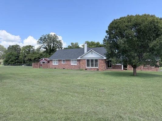 116 DAWSON ST, DAWSON, GA 39842 - Image d2b91c136fde14d2e5e2bf498e84e3f1/2995605456