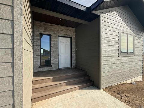 Tiny photo for 1026 15th St Cir NE, Sioux Center, IA 51250 (MLS # 831532)