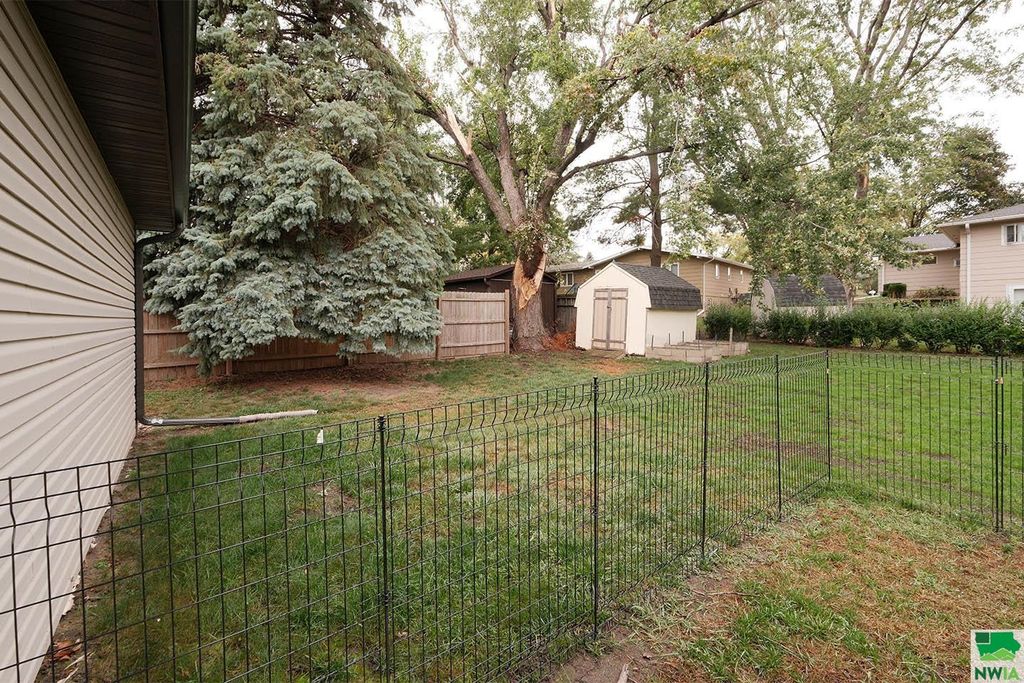 Photo of 508 Zuider Zee Drive SE Dr, Orange City, IA 51041 (MLS # 830373)