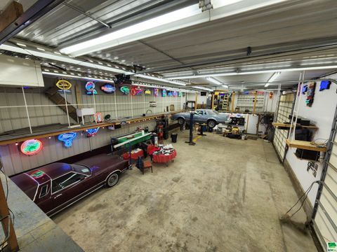 Tiny photo for 822 5th Street, Sheldon, IA 51201 (MLS # 827349)