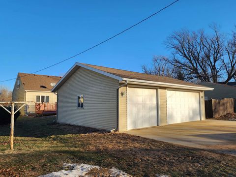 Tiny photo for 1208 2nd St, Hull, IA 51239 (MLS # 831528)