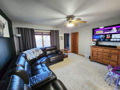 Tiny photo for 1208 2nd St, Hull, IA 51239 (MLS # 831528)