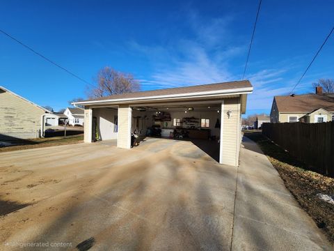 Tiny photo for 1208 2nd St, Hull, IA 51239 (MLS # 831528)