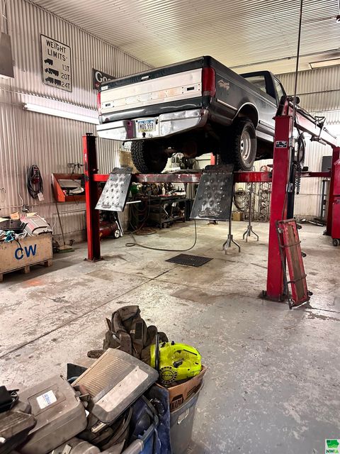 Tiny photo for 119 7th Street NW St, Sioux Center, IA 51250 (MLS # 824698)