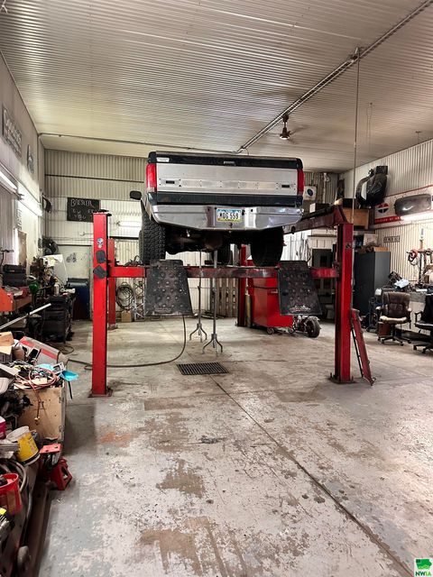 Tiny photo for 119 7th Street NW St, Sioux Center, IA 51250 (MLS # 824698)