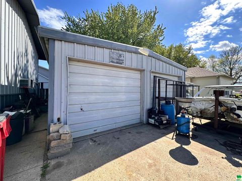 Tiny photo for 119 7th Street NW St, Sioux Center, IA 51250 (MLS # 824698)