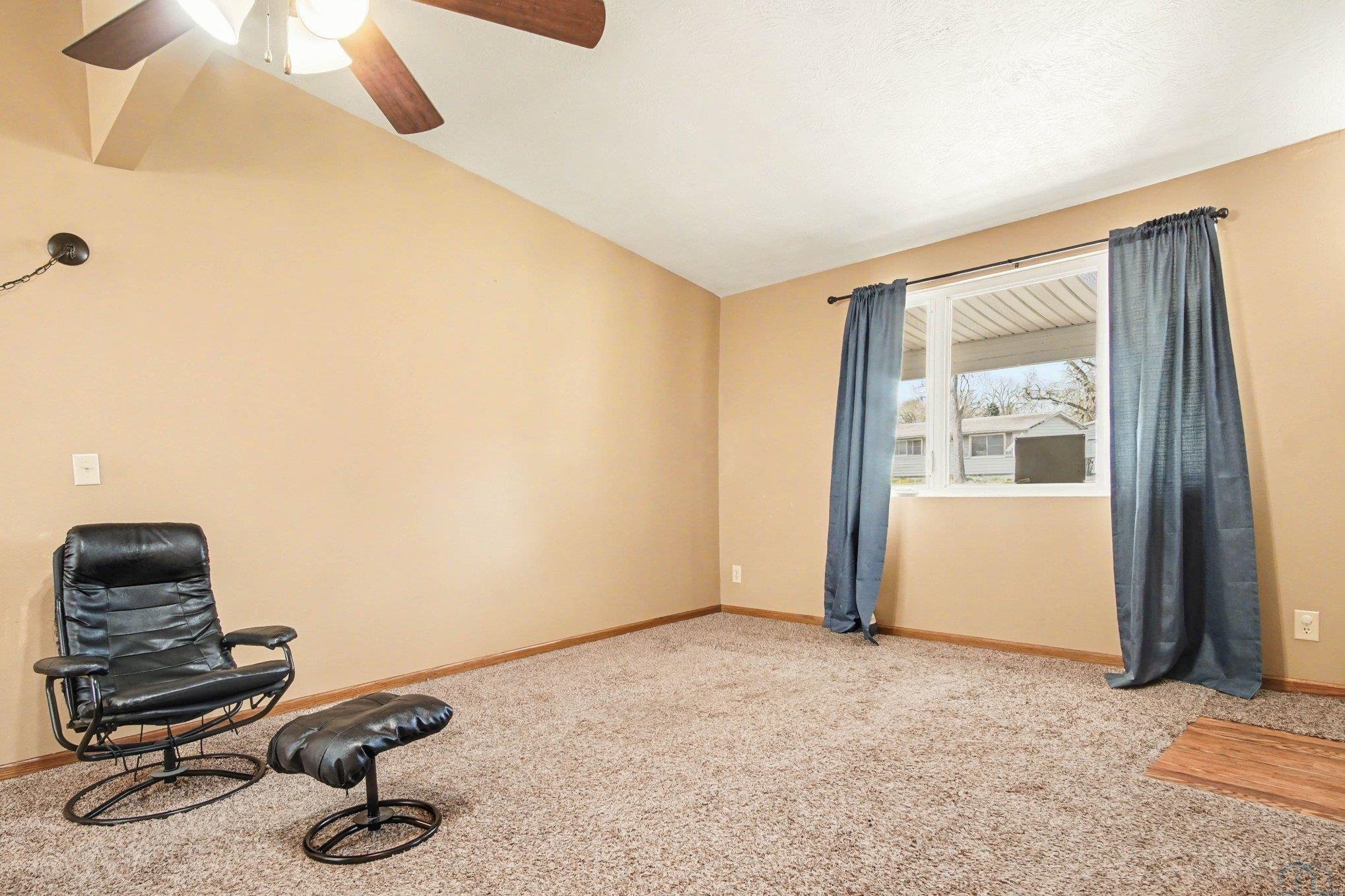 2 Alcoma Drive - Photo 3
