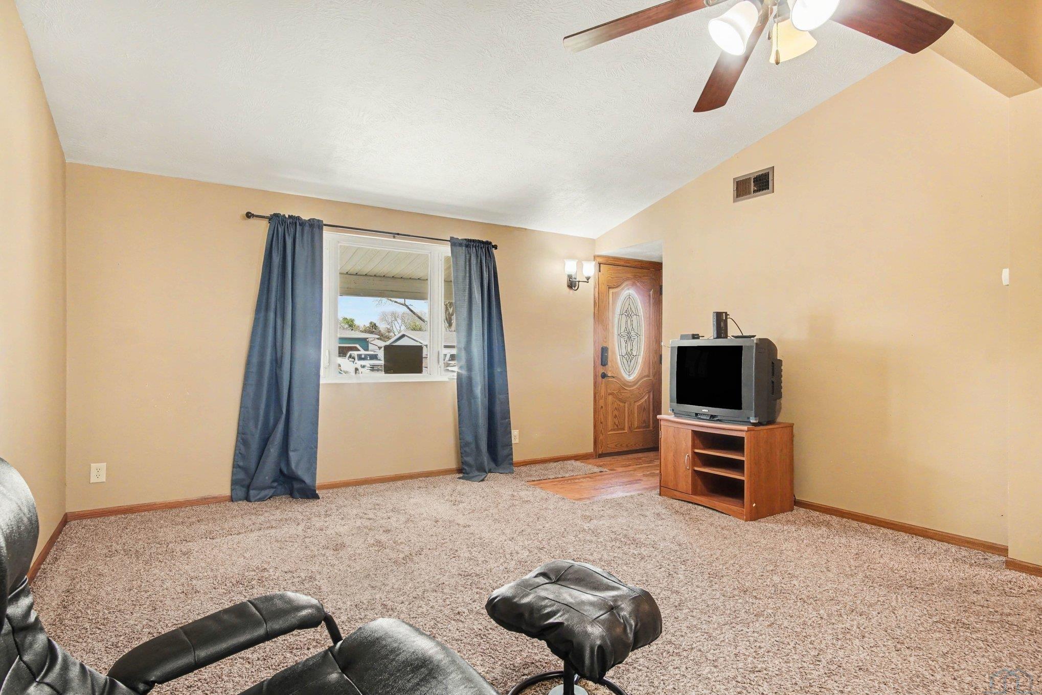 2 Alcoma Drive - Photo 2