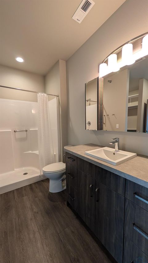 Tiny photo for 1351 13th Ave SE, Sioux Center, IA 51250 (MLS # 832476)