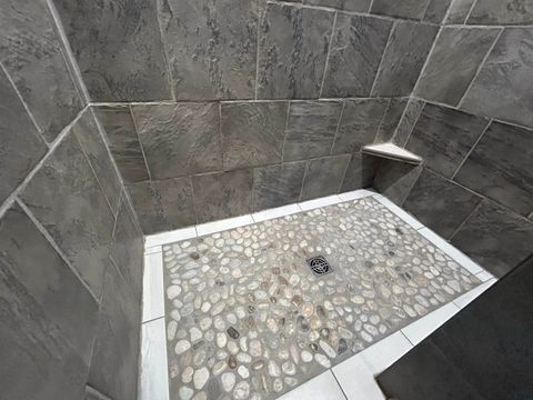 Tiny photo for 936 14th Street Circle NE, Sioux Center, IA 51250 (MLS # 832031)