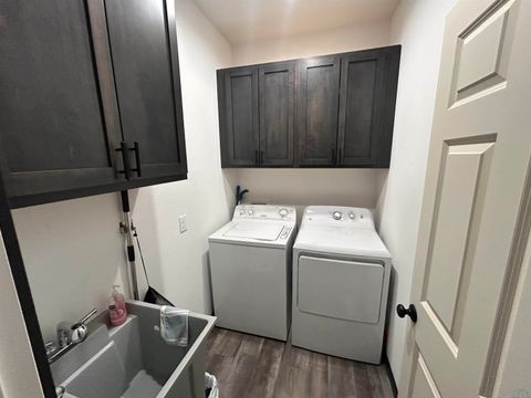 Tiny photo for 936 14th Street Circle NE, Sioux Center, IA 51250 (MLS # 832031)