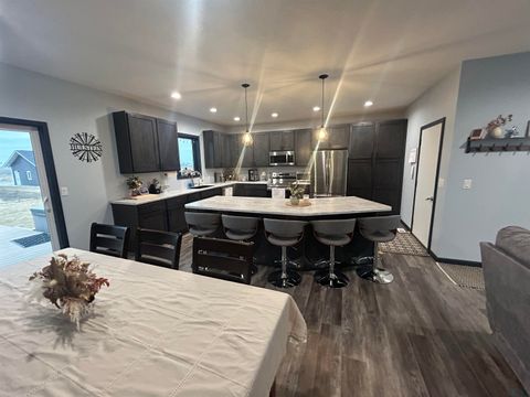 Tiny photo for 936 14th Street Circle NE, Sioux Center, IA 51250 (MLS # 832031)