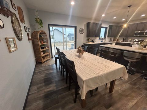 Tiny photo for 936 14th Street Circle NE, Sioux Center, IA 51250 (MLS # 832031)