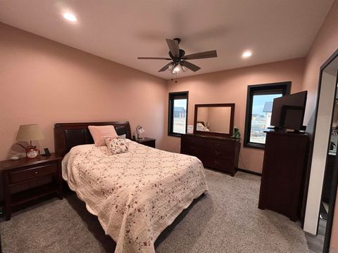 Tiny photo for 936 14th Street Circle NE, Sioux Center, IA 51250 (MLS # 832031)