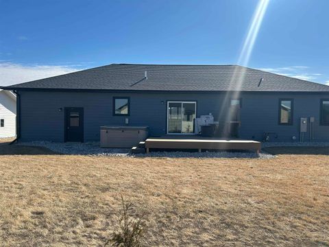 Tiny photo for 936 14th Street Circle NE, Sioux Center, IA 51250 (MLS # 832031)