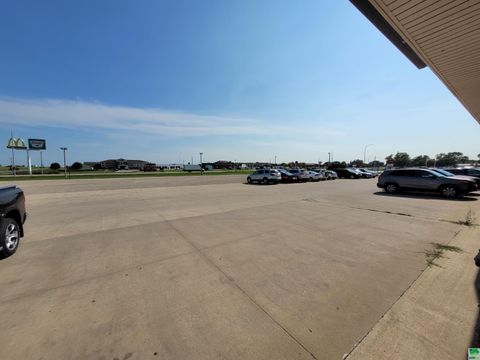 Tiny photo for 101 N Runger Ave #Suite G, Sheldon, IA 51201 (MLS # 821747)