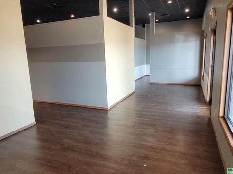 Tiny photo for 101 N Runger Ave #Suite G, Sheldon, IA 51201 (MLS # 821747)