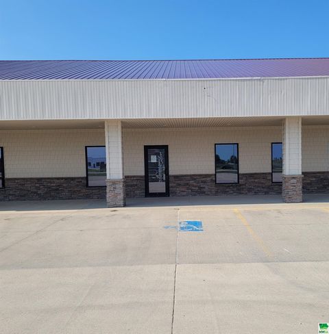 Photo of 101 N Runger Ave #Suite G, Sheldon, IA 51201 (MLS # 821747)
