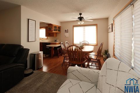 Tiny photo for 1612 Linden Street, Hull, IA 51239 (MLS # 830948)