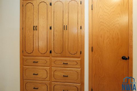 Tiny photo for 1612 Linden Street, Hull, IA 51239 (MLS # 830948)