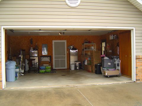 Tiny photo for 708 2nd St. SE #112 St, Orange City, IA 51041 (MLS # 832032)