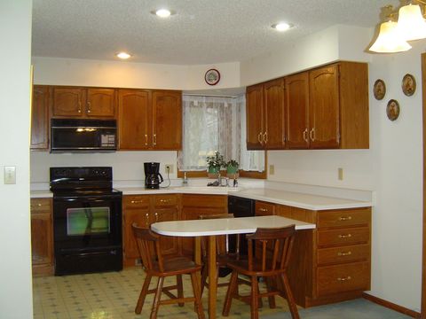 Tiny photo for 708 2nd St. SE #112 St, Orange City, IA 51041 (MLS # 832032)