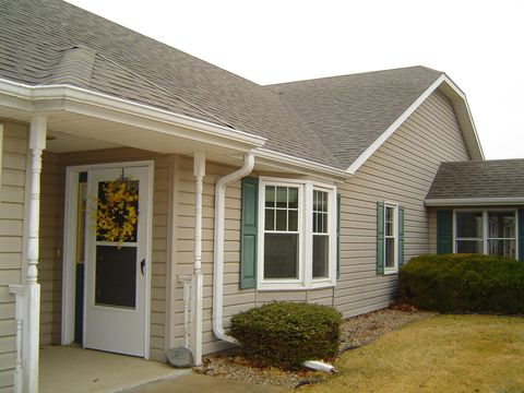 Tiny photo for 708 2nd St. SE #112 St, Orange City, IA 51041 (MLS # 832032)