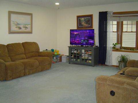 Tiny photo for 708 2nd St. SE #112 St, Orange City, IA 51041 (MLS # 832032)