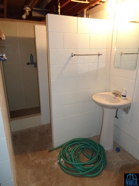 Tiny photo for 1010 Brown Street, Hull, IA 51239 (MLS # 830551)